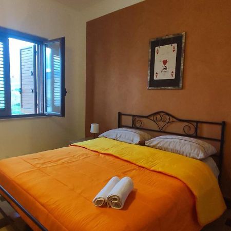 Bed and Breakfast Casa Di Mitri Carini Esterno foto