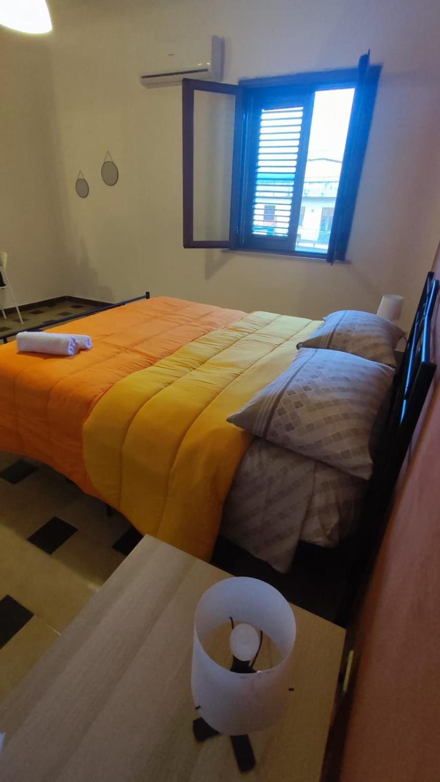 Bed and Breakfast Casa Di Mitri Carini Esterno foto